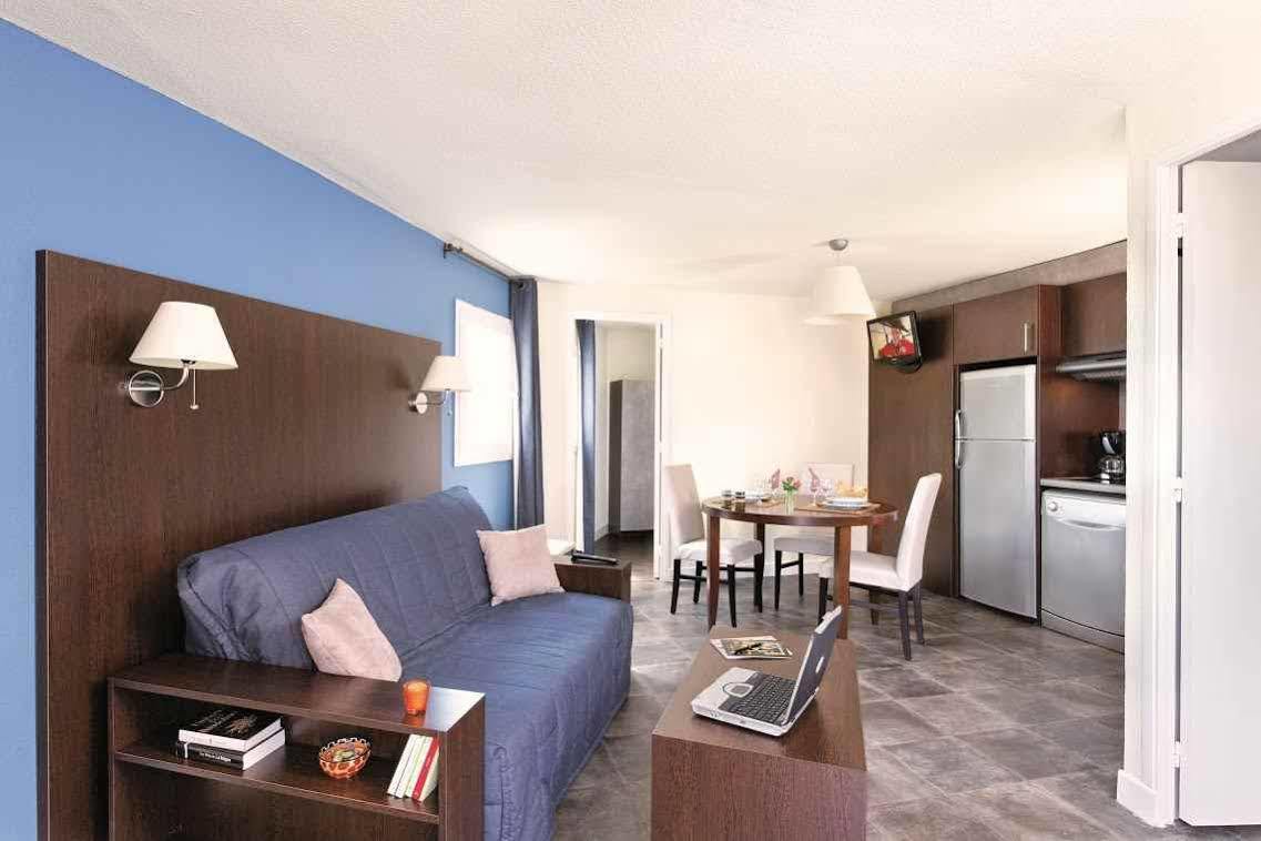 Park & Suites Village La Rochelle - Marans Marans  Buitenkant foto