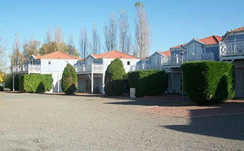 Park & Suites Village La Rochelle - Marans Marans  Buitenkant foto