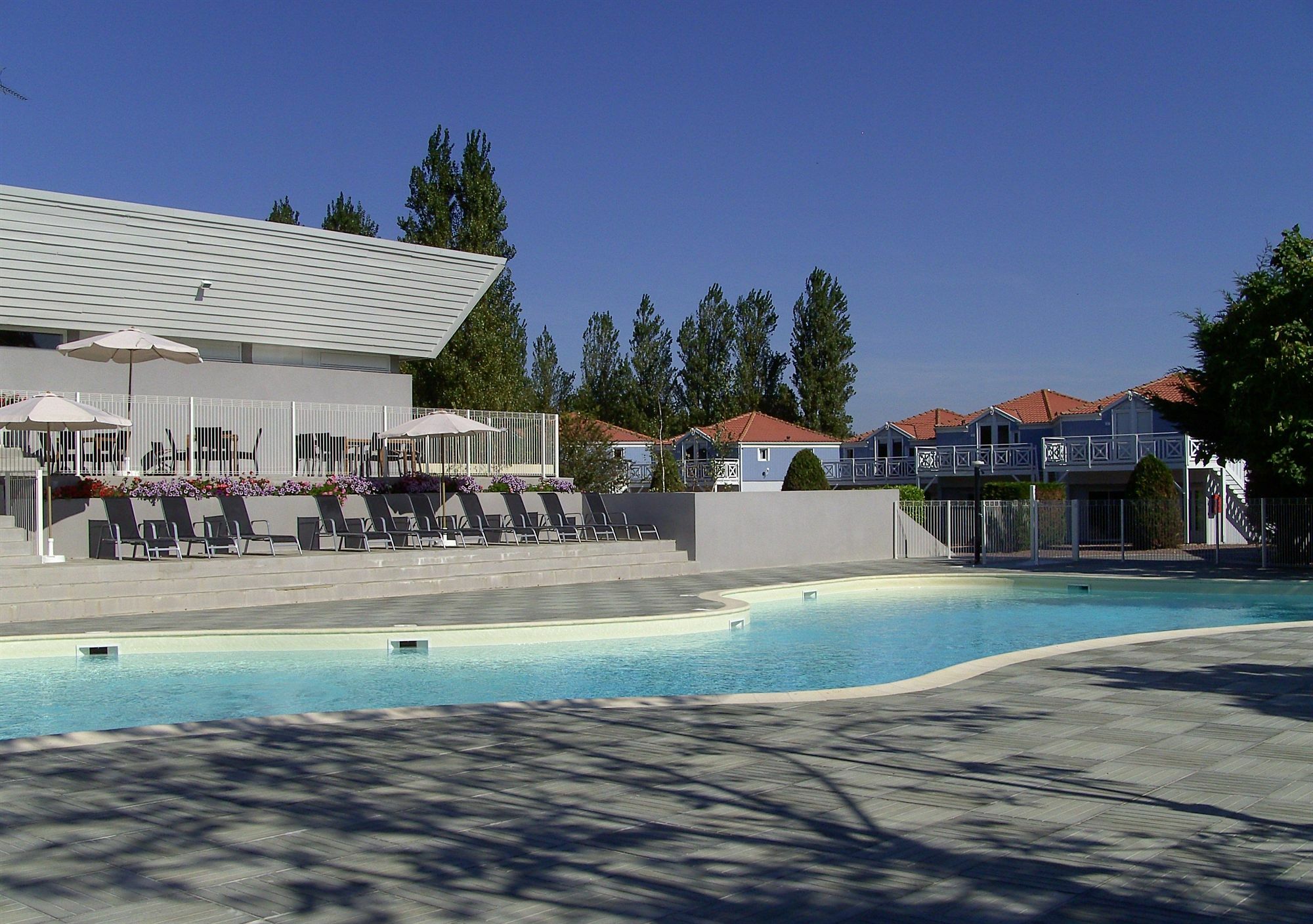 Park & Suites Village La Rochelle - Marans Marans  Buitenkant foto